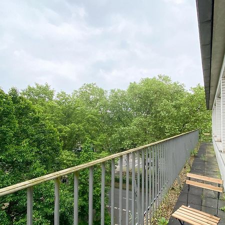 Apartment Duesseltal Messe 100Qm Düsseldorf Exterior foto