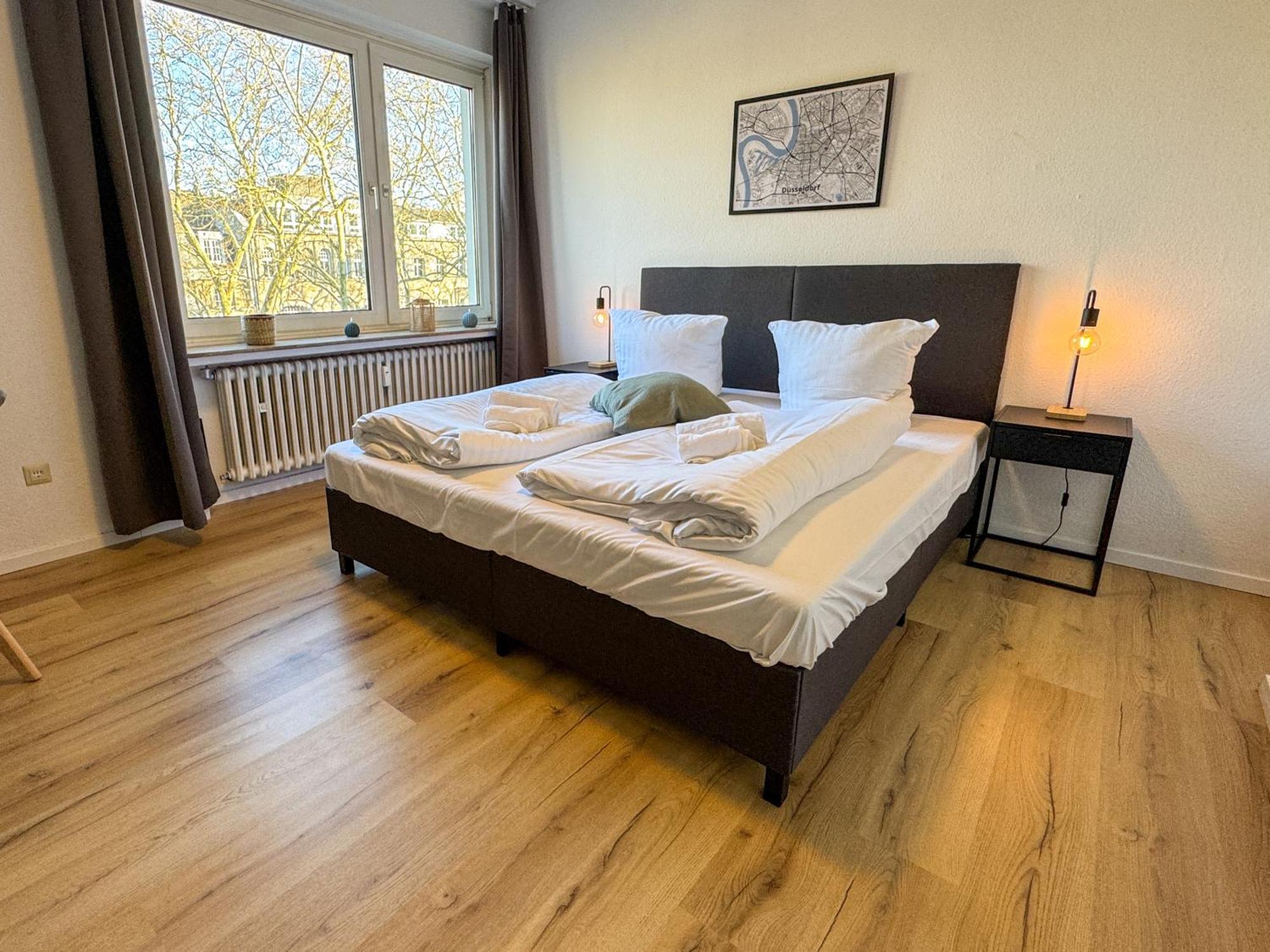Apartment Duesseltal Messe 100Qm Düsseldorf Exterior foto